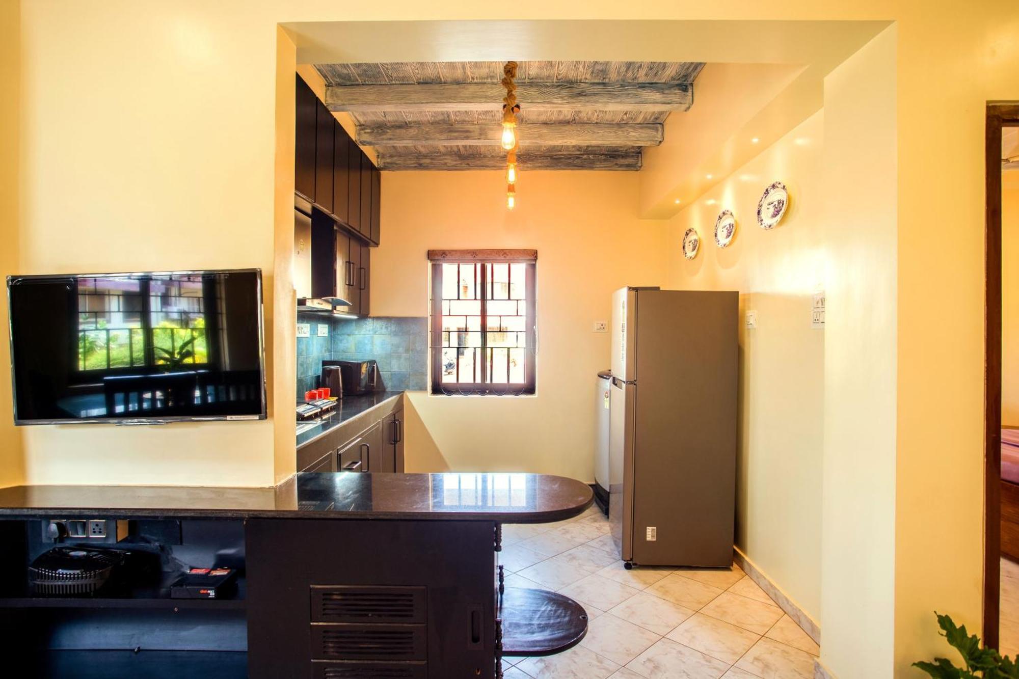 'Golden Sea Pearl' 1 Bhk Beach Apartment Benaulim Bagian luar foto