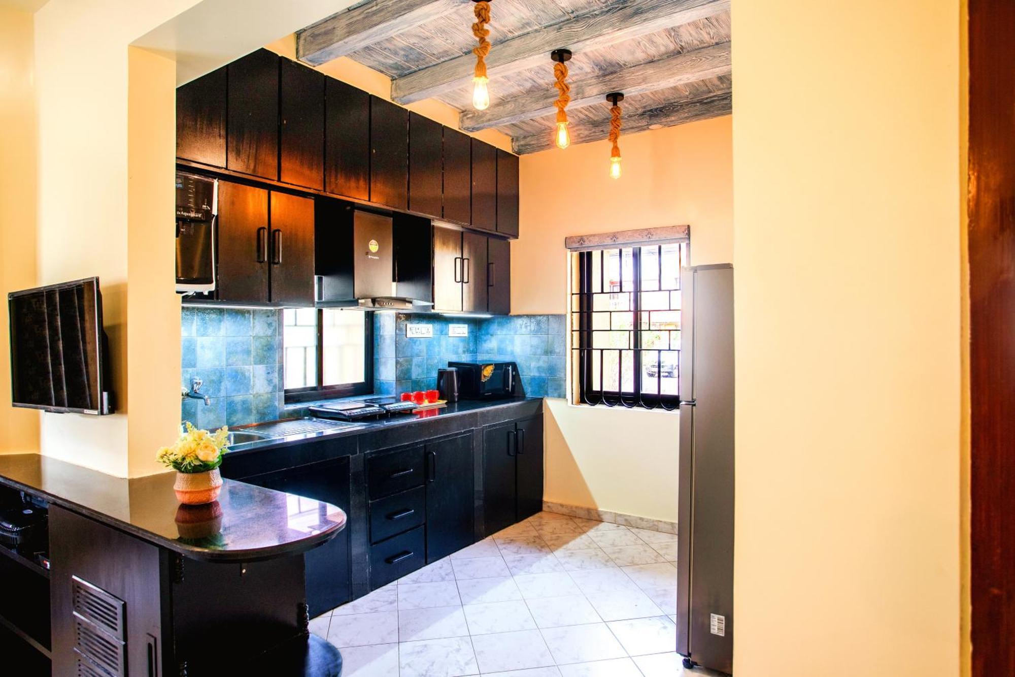 'Golden Sea Pearl' 1 Bhk Beach Apartment Benaulim Bagian luar foto